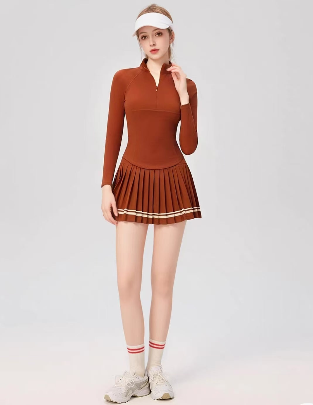 OZERO Reddish Brown golf shirt and skirt set side view